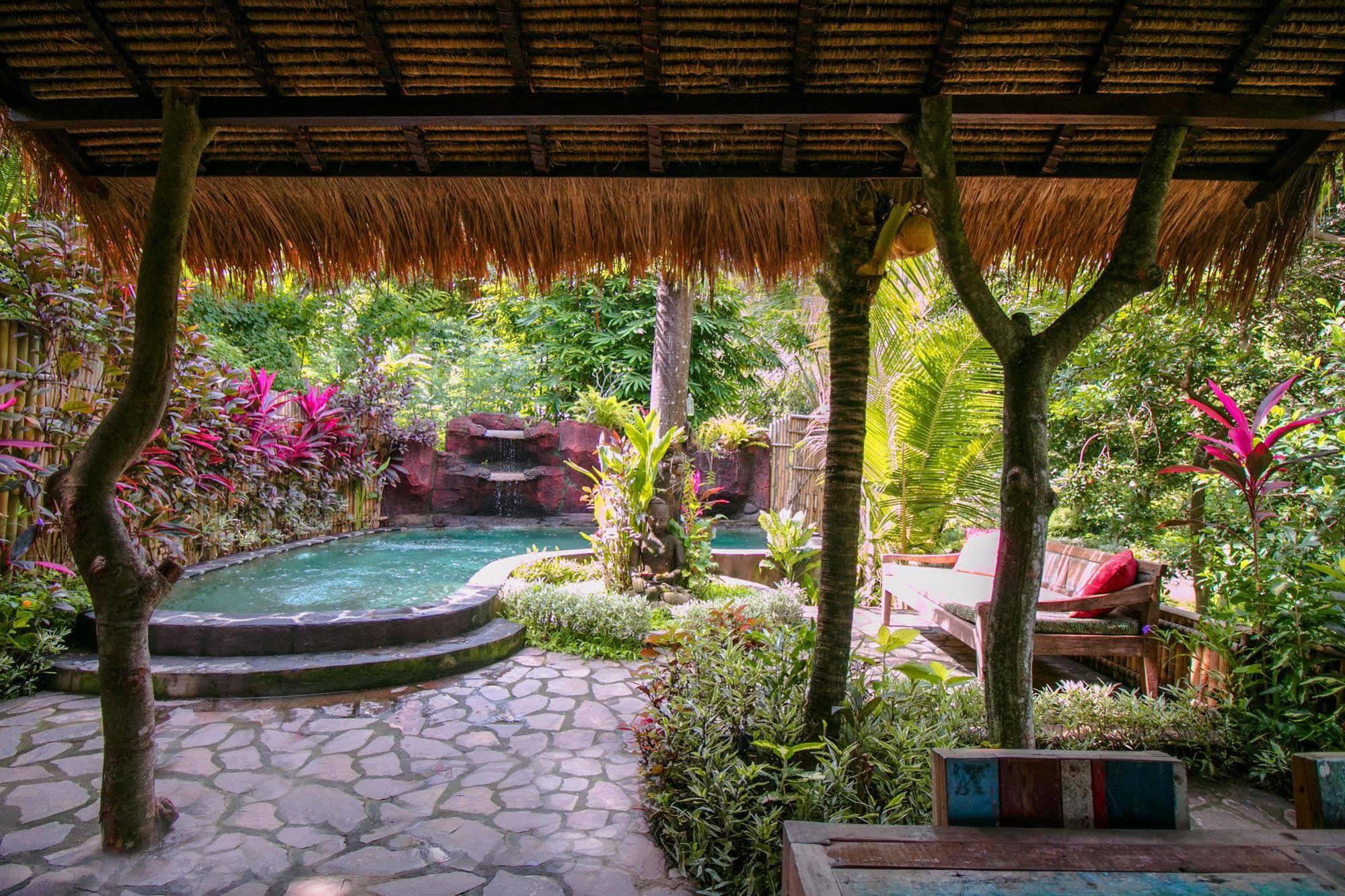 Indo Rumah Zengarden Pabean Buleleng Exterior foto